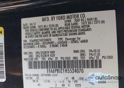 2017 Ford Shelby Gt350 z USA, uszkodzony, nr VIN 1FA6P8JZ1H5524070